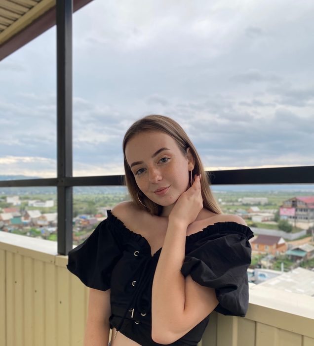 Юля Алёхина